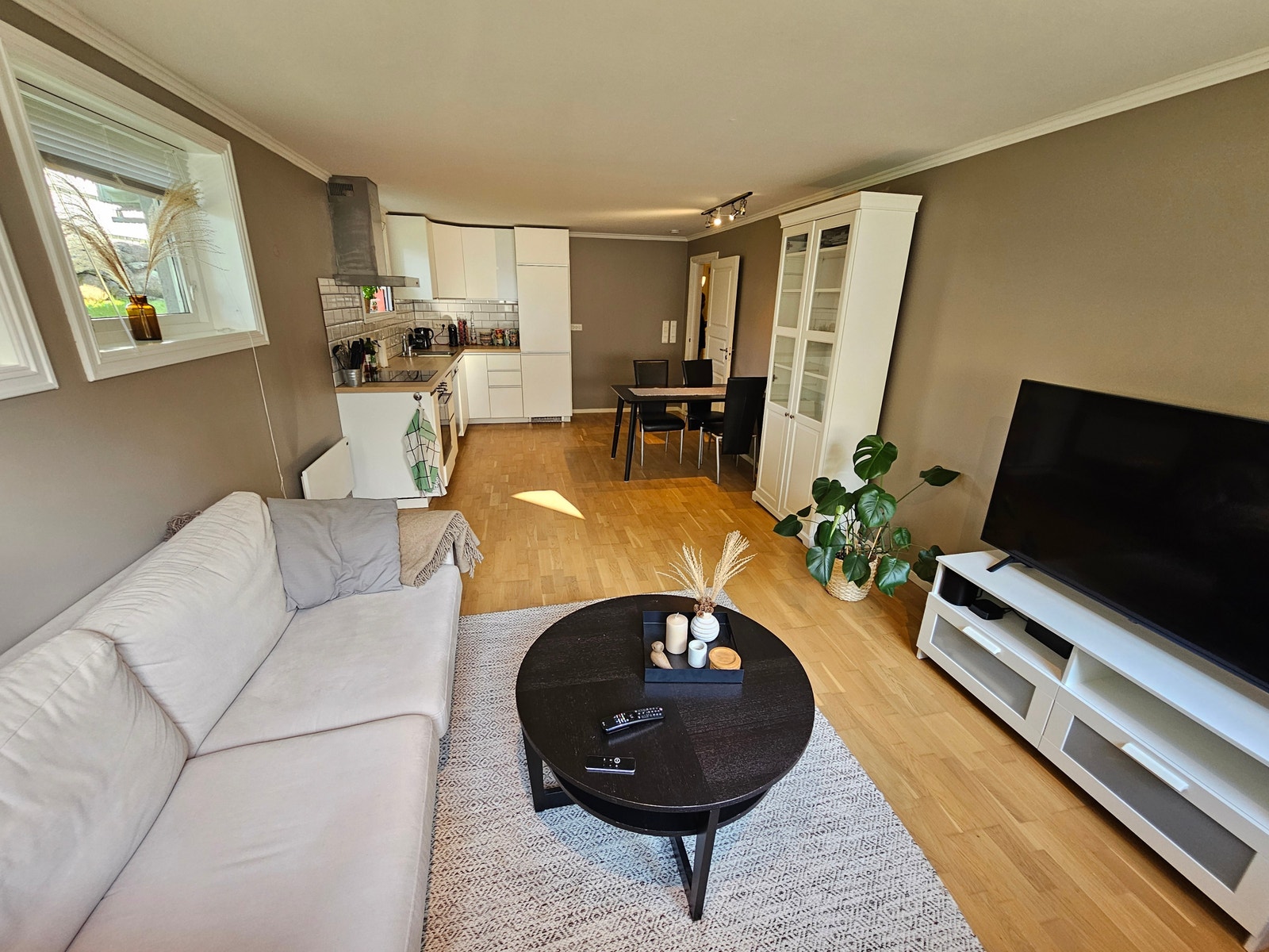 Stue og Kjøkken Galleribilde