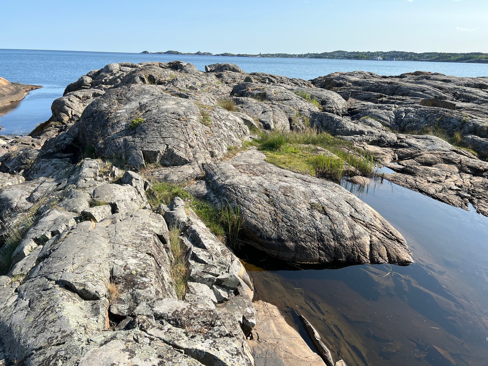 Oterøya🌿med stier, svaberg. 🎣 Galleribilde