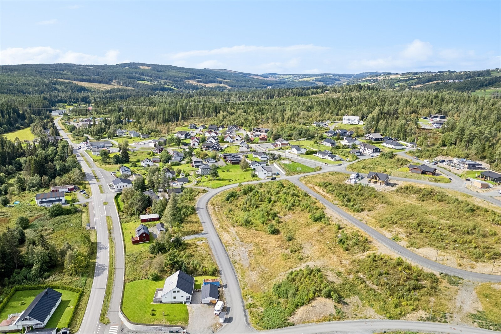 Beliggenheten er solrik og landlig - Sagstugrenda området vil fortettes med boligbebyggelse Galleribilde
