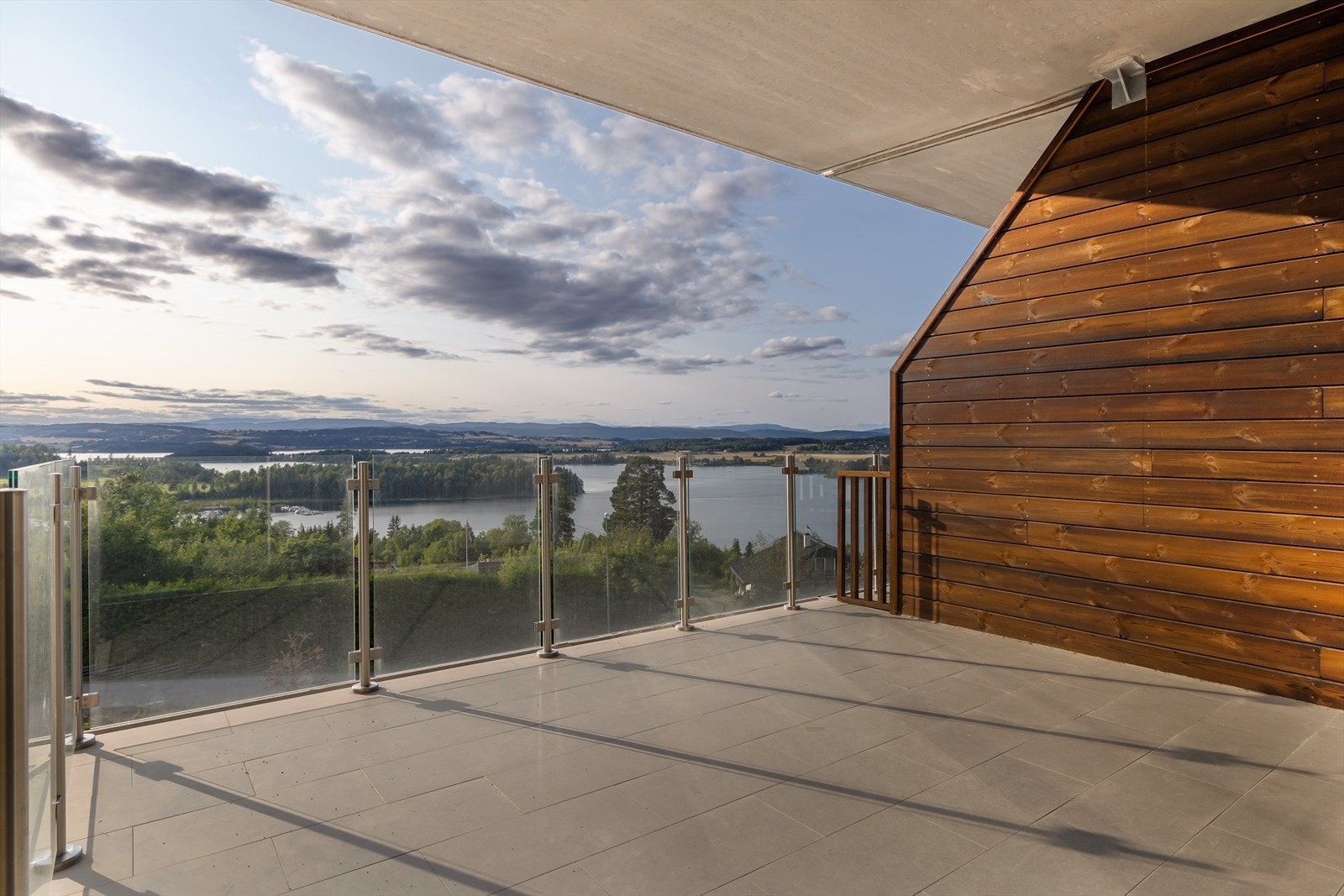 Utsikt fra balkongen til leilighet 202 Galleribilde