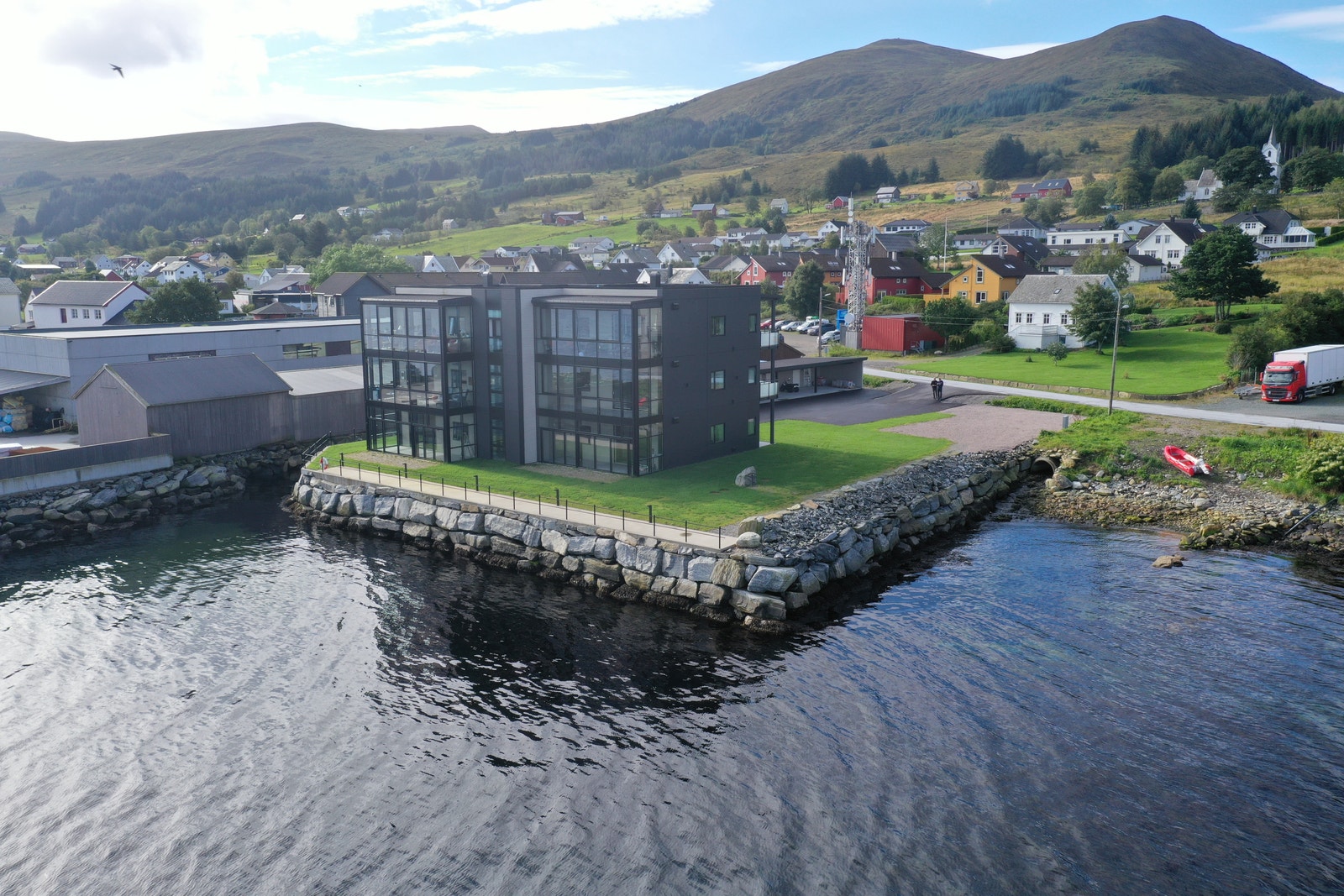 Unik beliggenhet i strandlinja Galleribilde