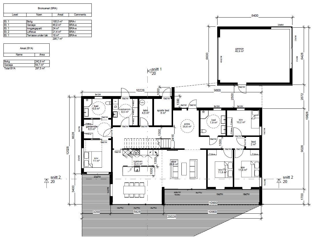 Romslig enebolig med praktisk planløsning, fire soverom, to bad og garasje. Flotte utearealer og gode solforhold. Galleribilde