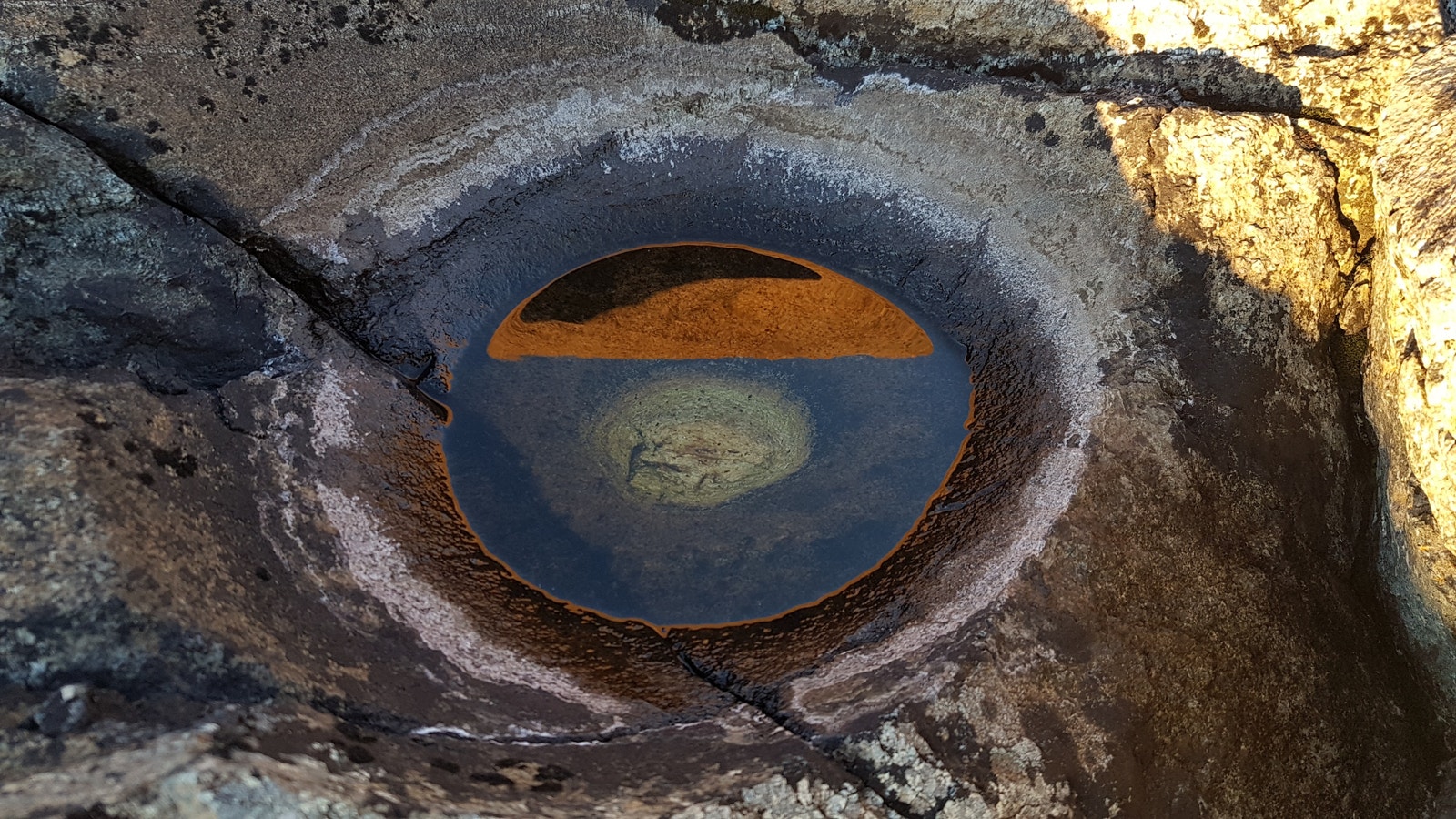 Jettegryte på Buøyodden Galleribilde