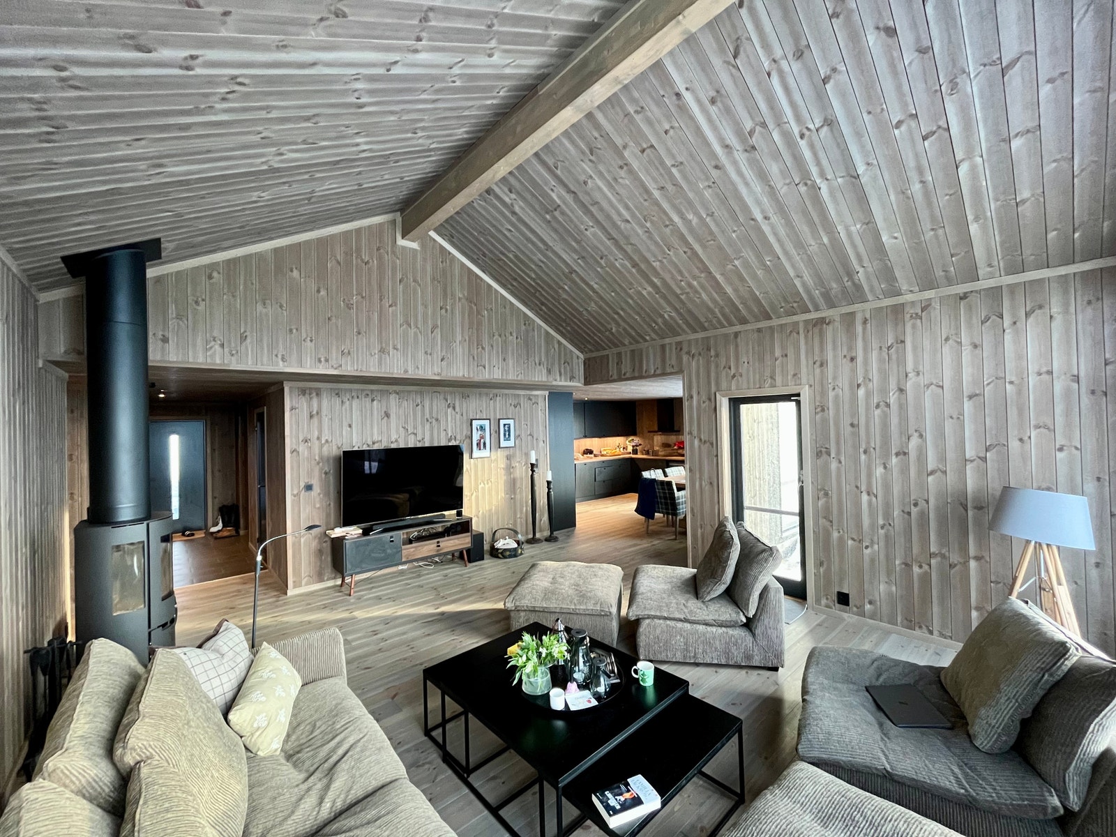 Stue og kjøkken Galleribilde