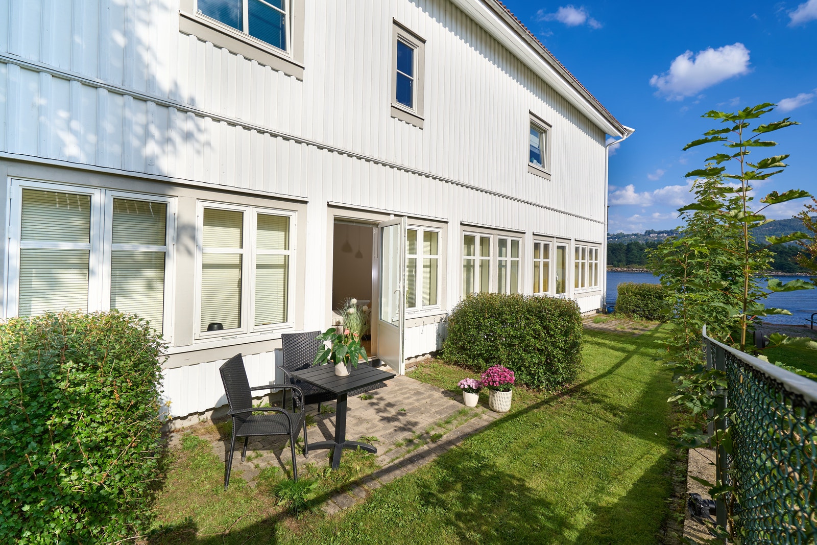 Flott sydvendt uteområde Galleribilde