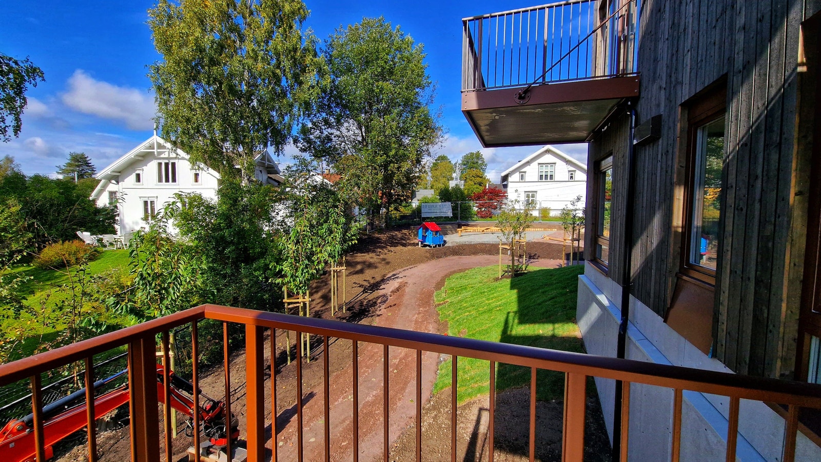 Apartment - Balcony - View to Kids Play Area Galleribilde