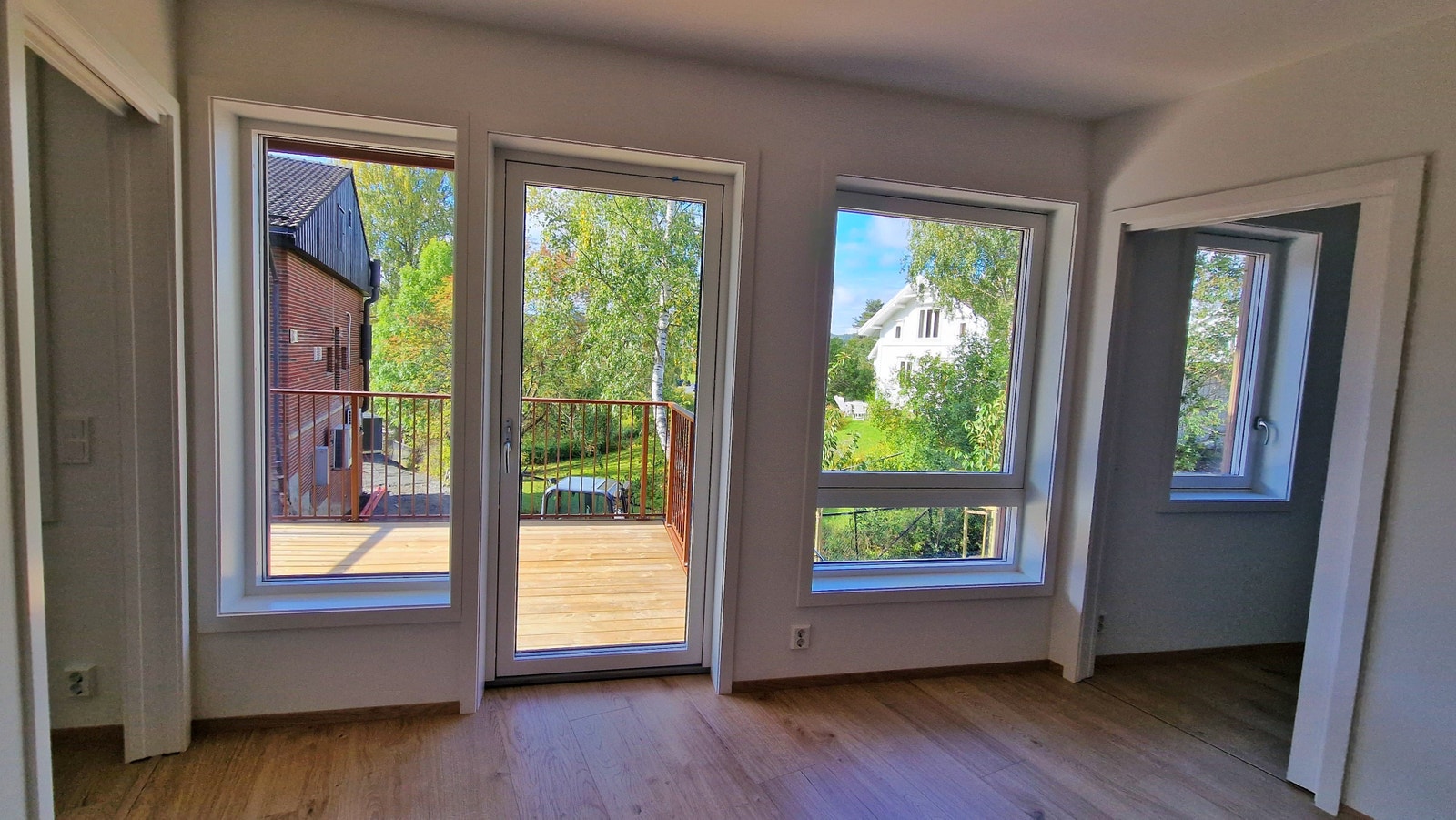 Apartment - Balcony Door Galleribilde