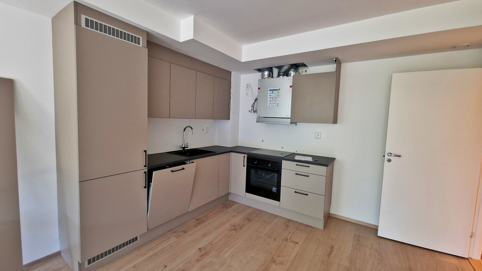 Apartment - Living Room & Kitchen Galleribilde