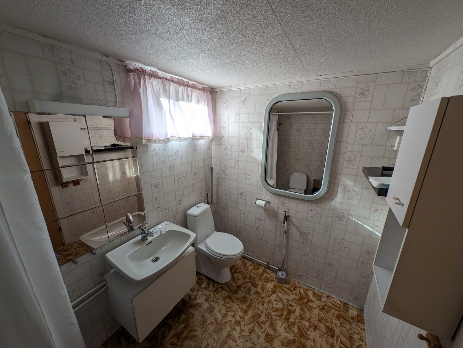 Nytt toalett Galleribilde