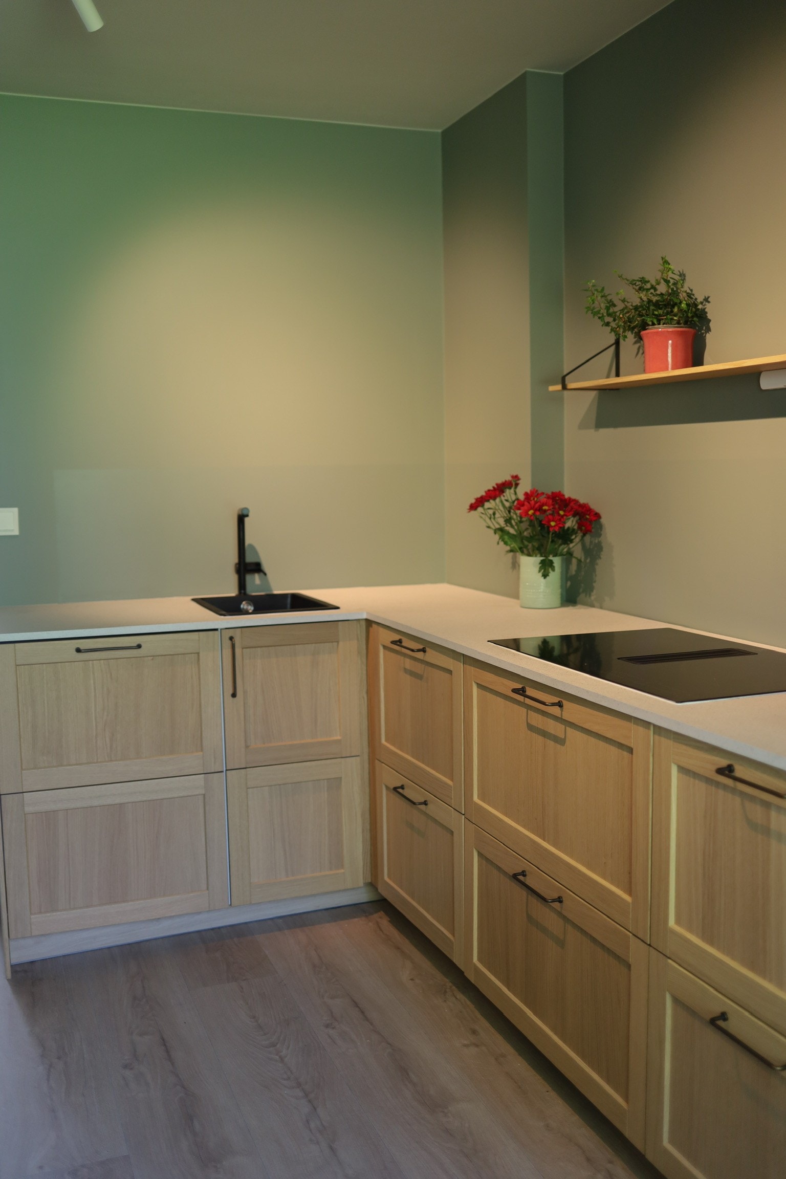 Nyling renovert kjøkken i 2024 Galleribilde