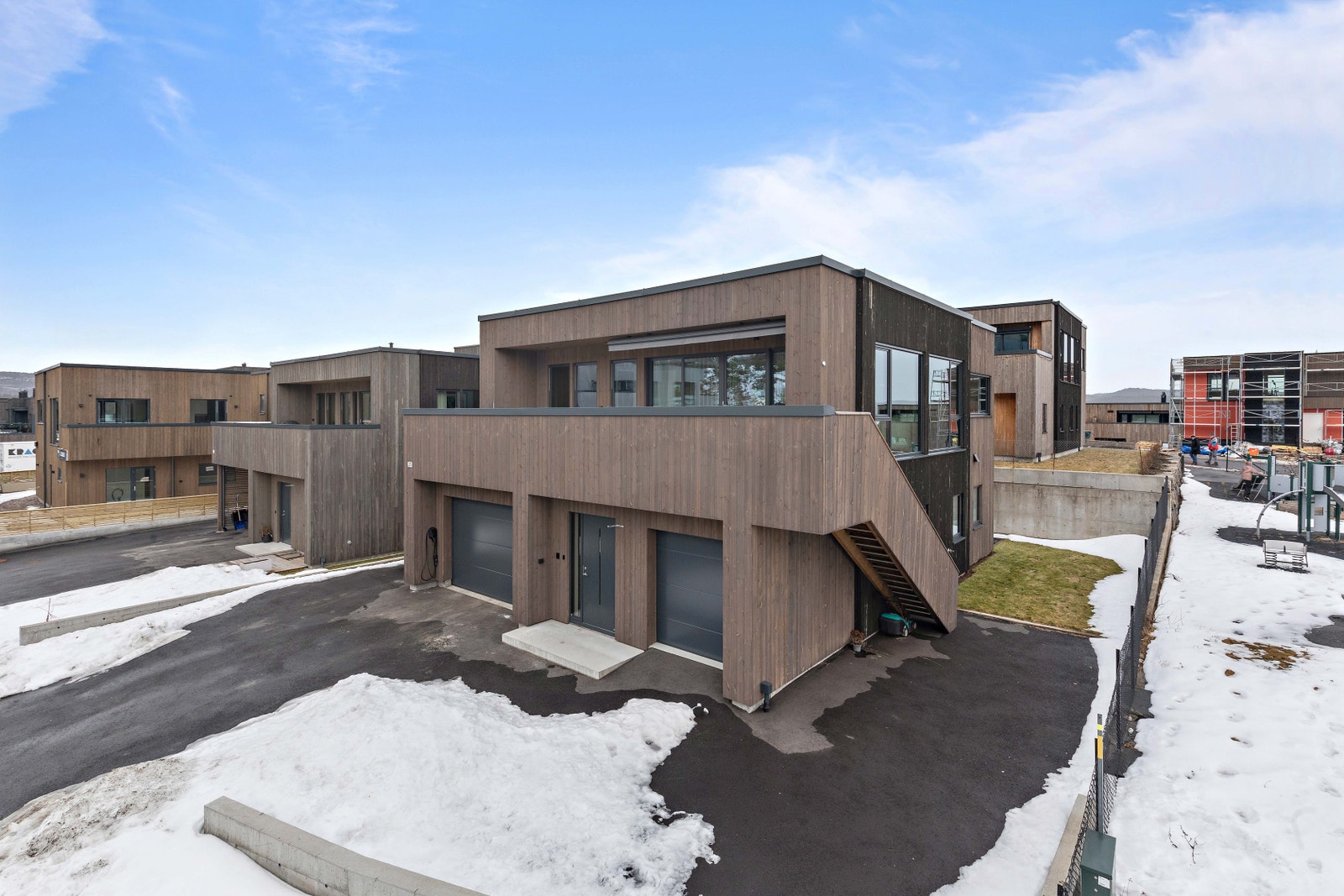 Hele huset fra gaten Galleribilde