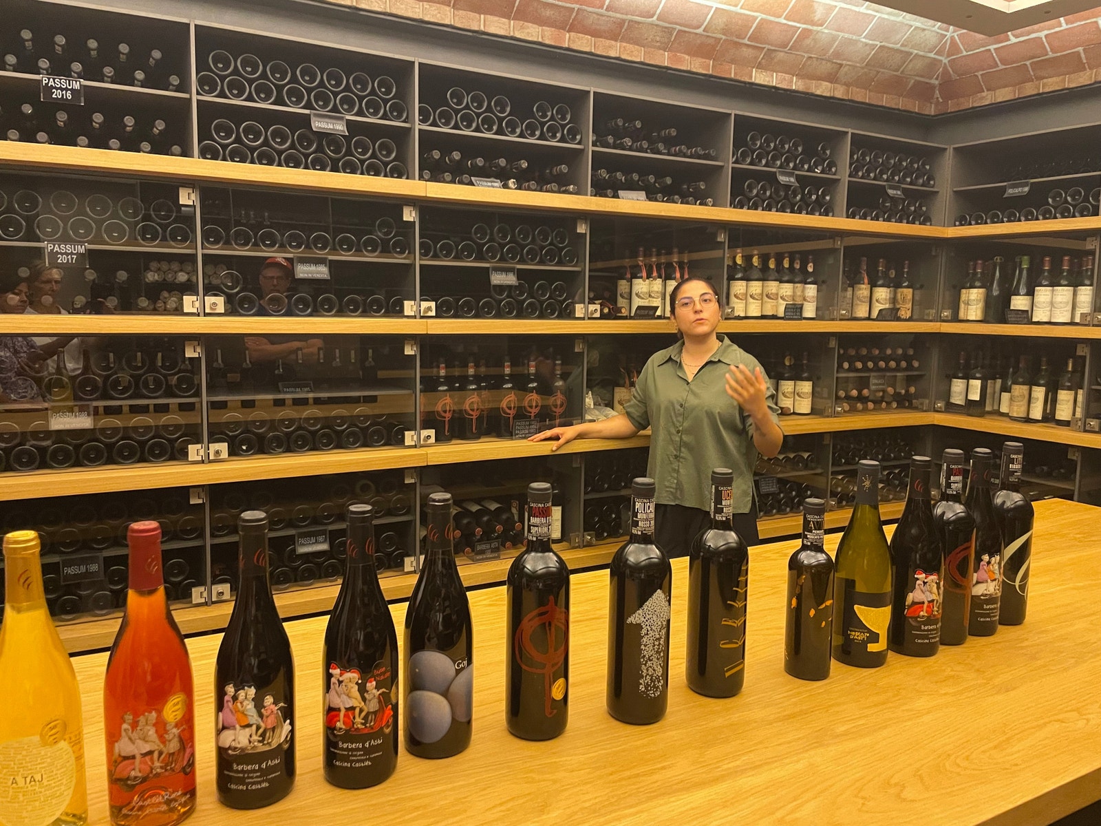 Vinsmaking er et must! Det er flere vingårder i nærområdet - som man kan gå til, for å smake den deilige vinen! Cin cin Galleribilde