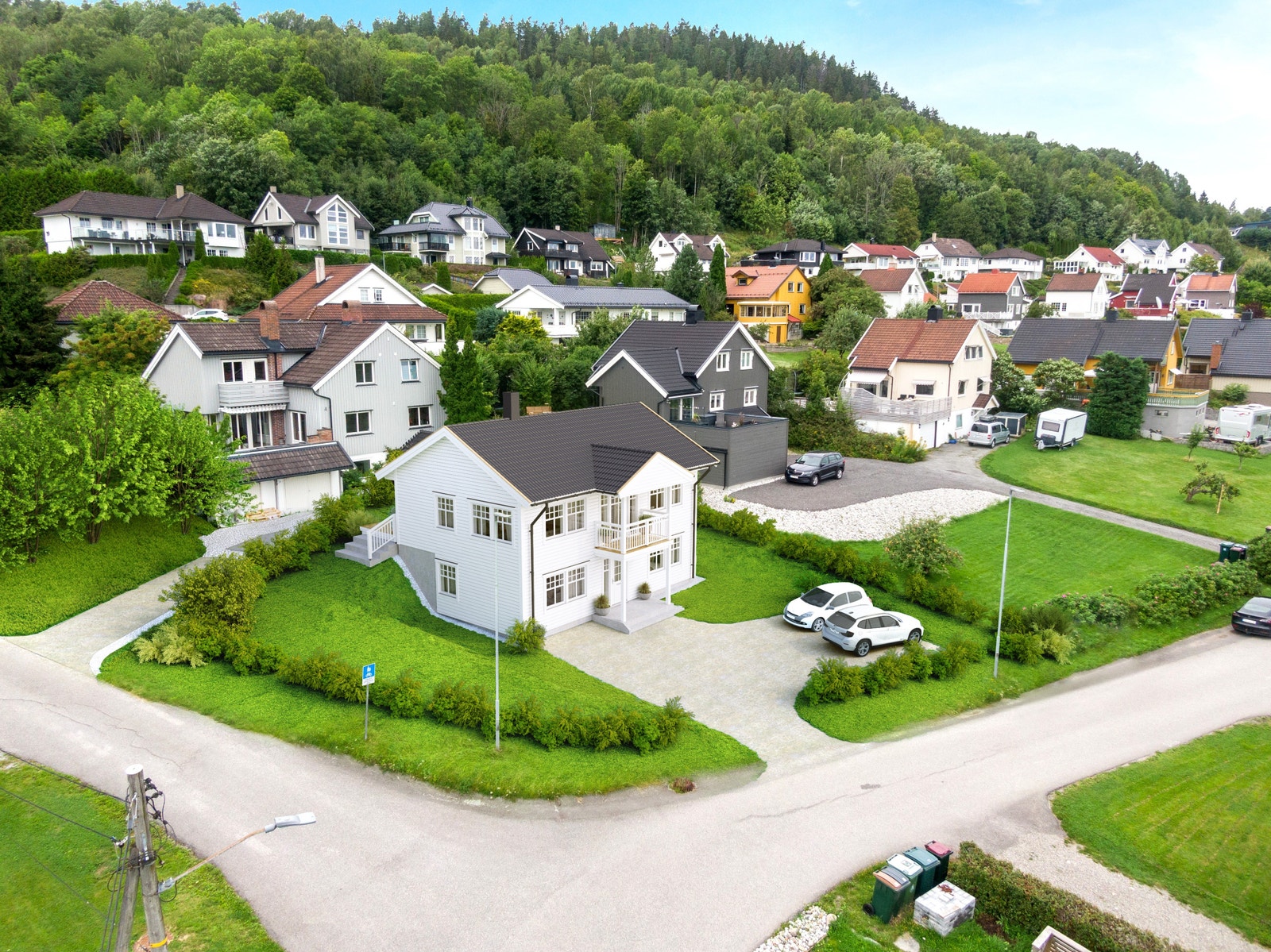 Huset vist på tomten Galleribilde