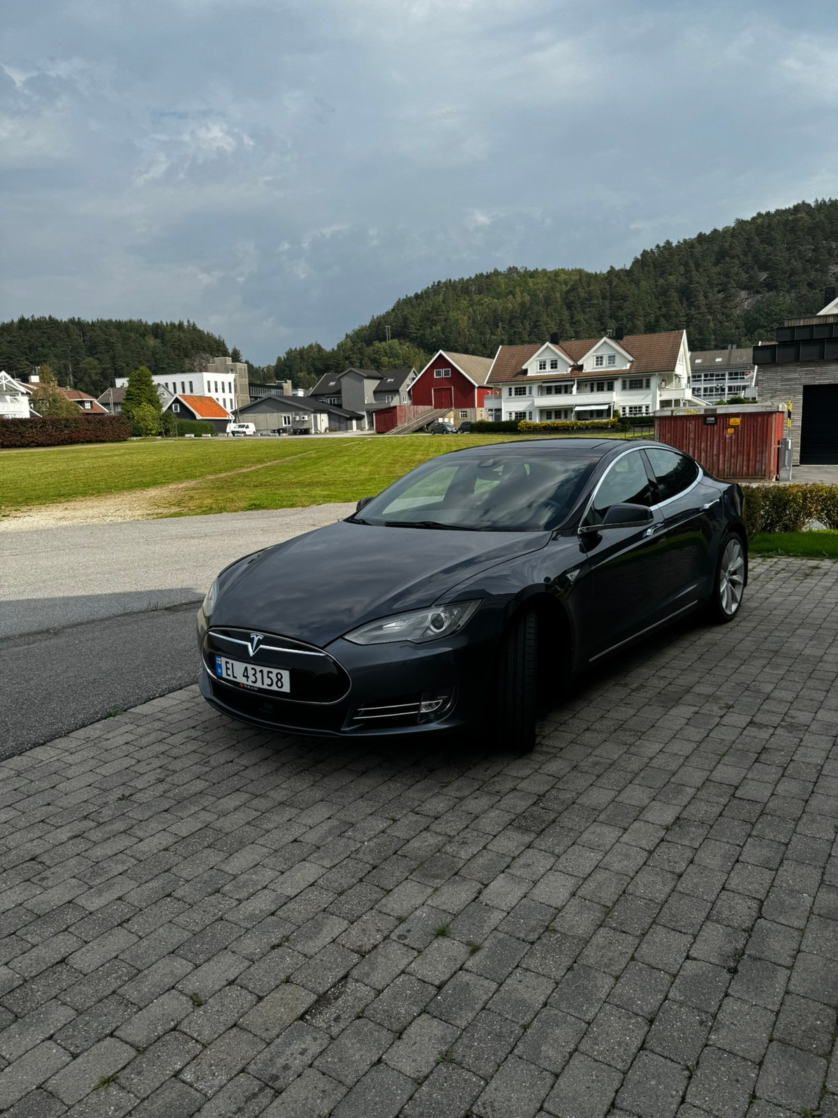 Tesla Model S P85D 700Hk, helt nye bremser, nytt ryggekamera og mer.. 2