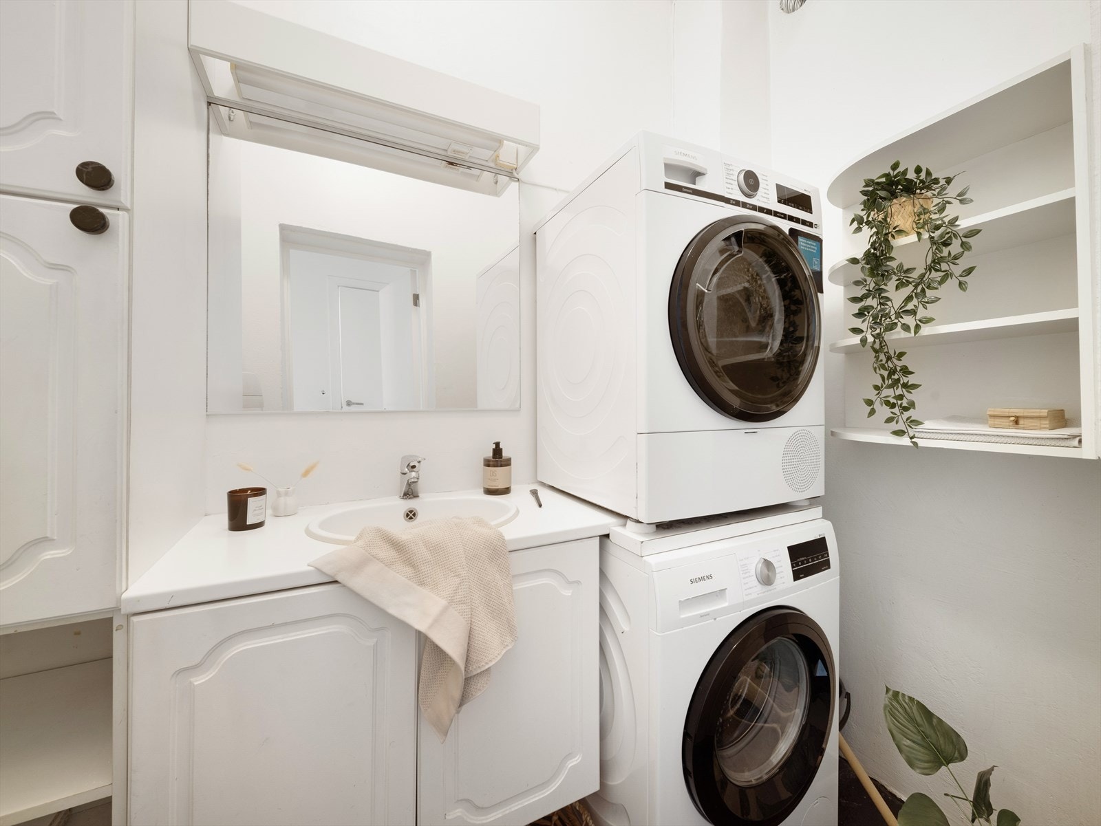 Vaskerom Galleribilde