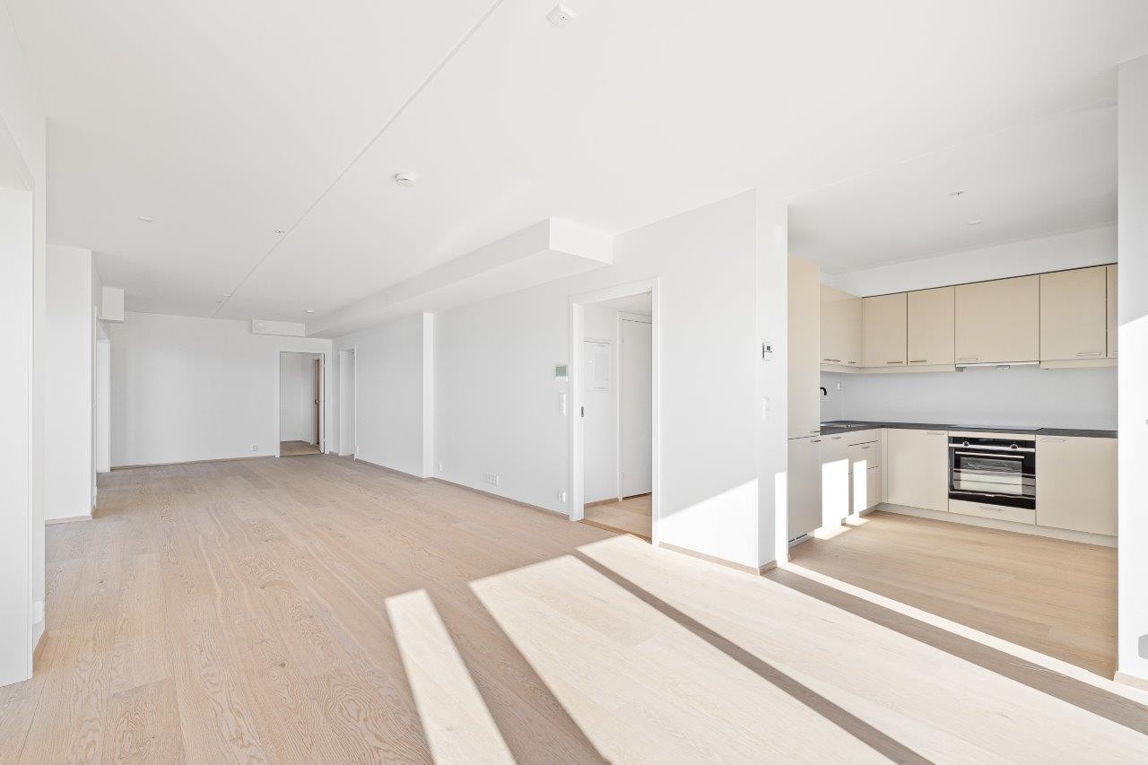 Kjøkken nr 2 er i tilknytning til stor stue og ved utgang til takterrassen Galleribilde