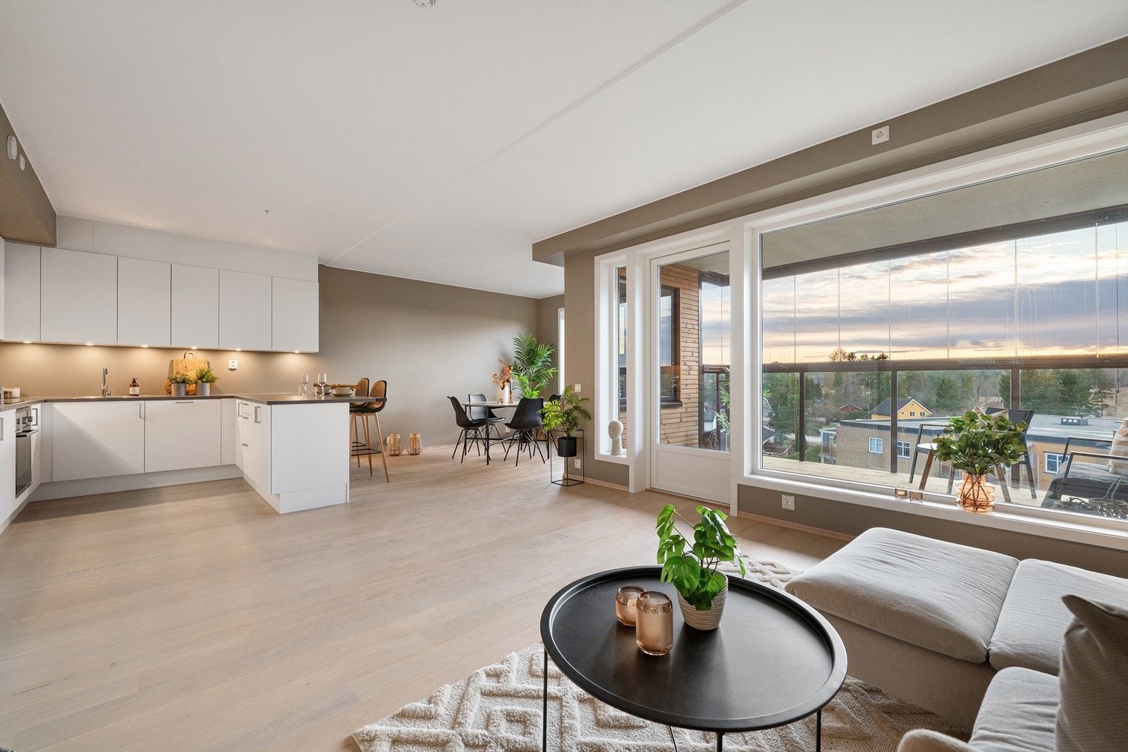 Ta kontakt med megler for å avtale visning i disse flotte leilighetene Galleribilde