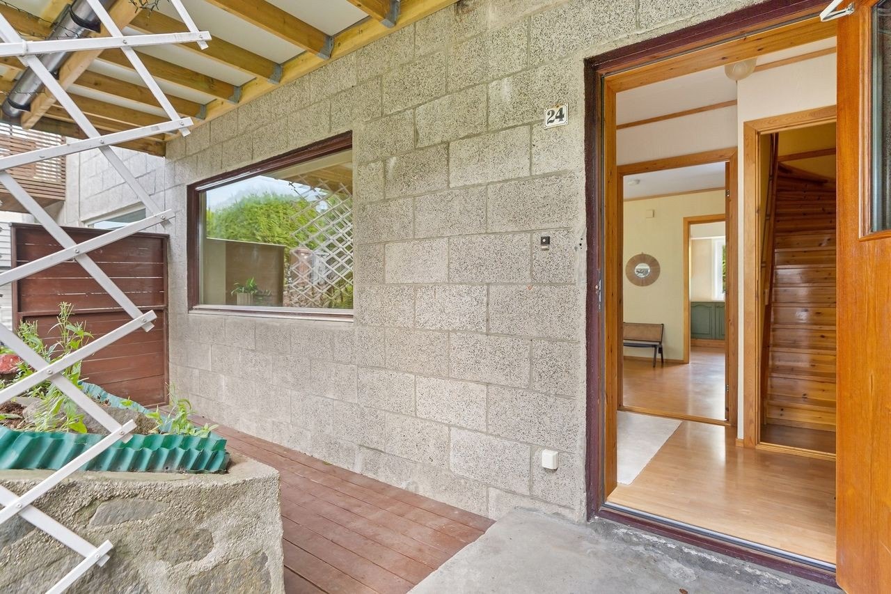 Inngang med overbygg Galleribilde