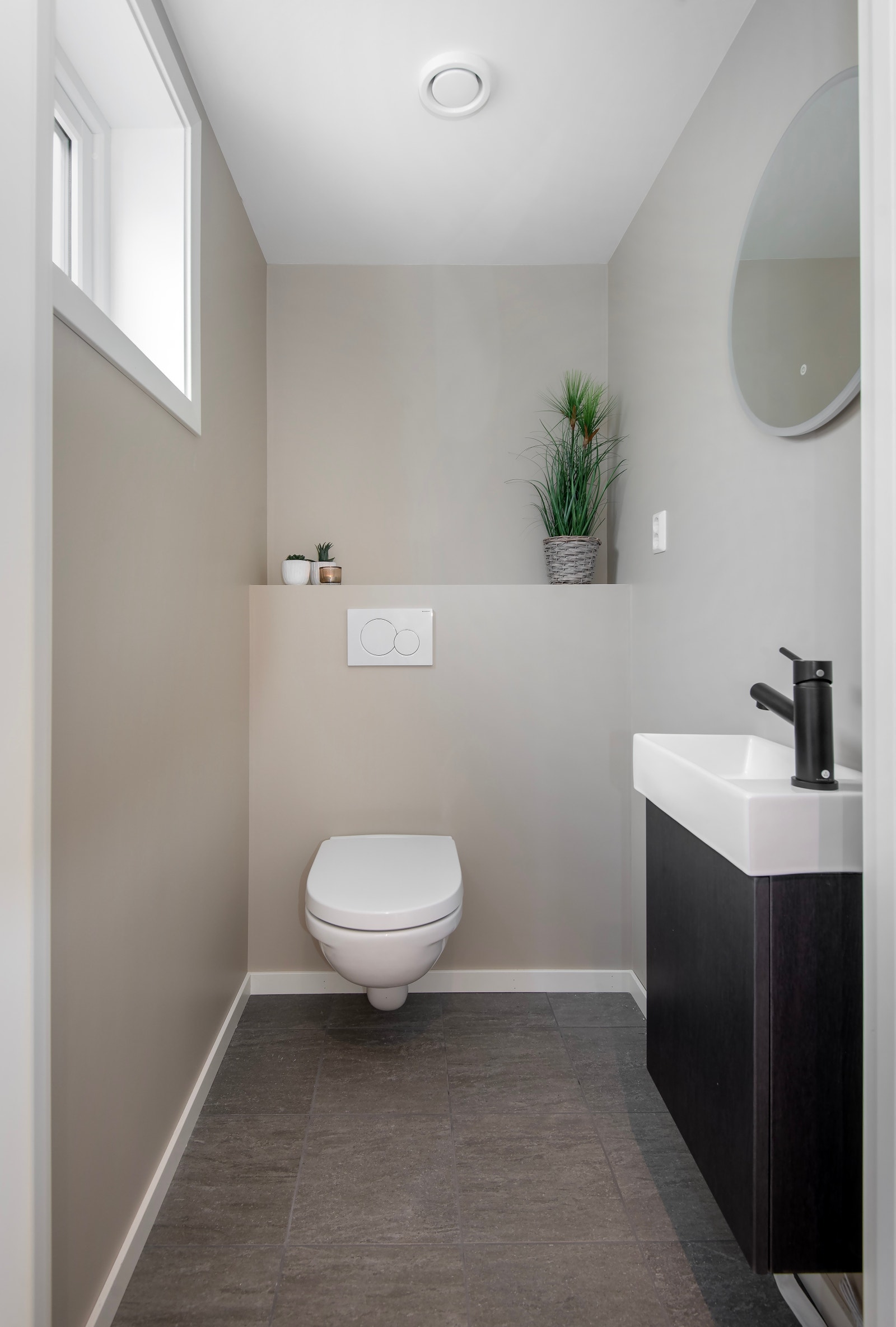 Ved inngang i 1.etg. ligg WC Galleribilde