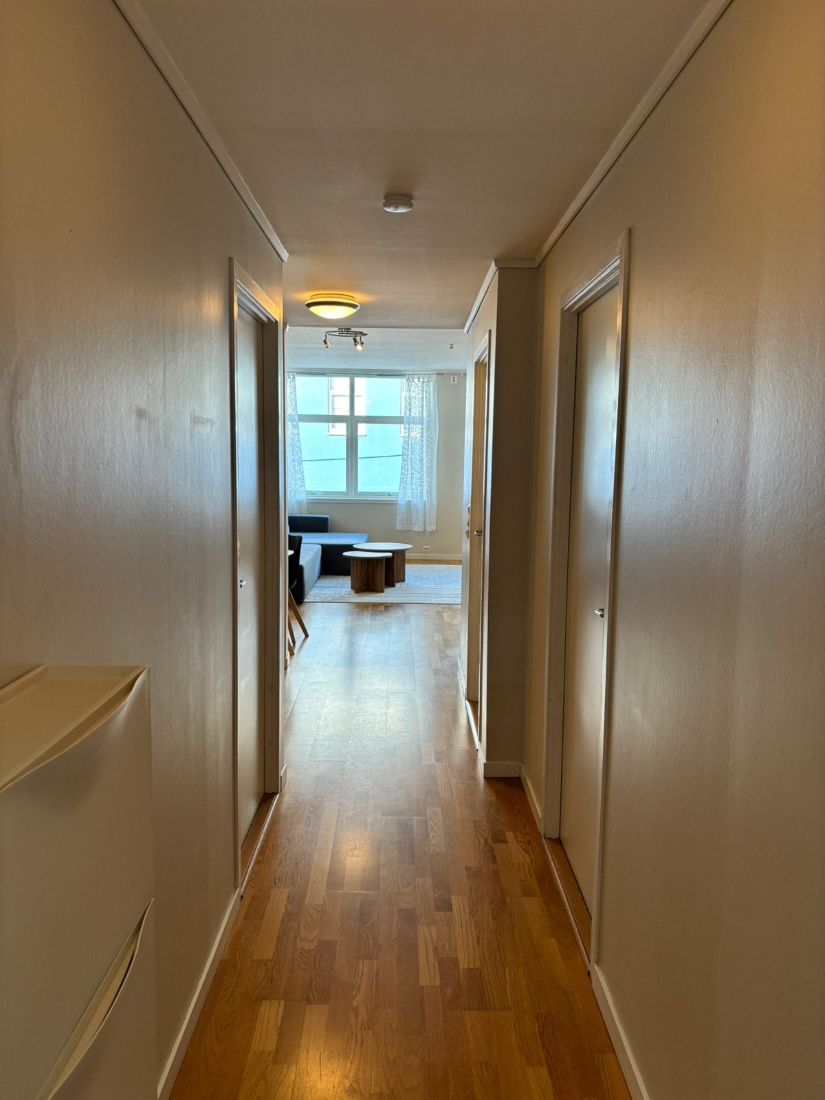 Romslig inngangsparti Galleribilde