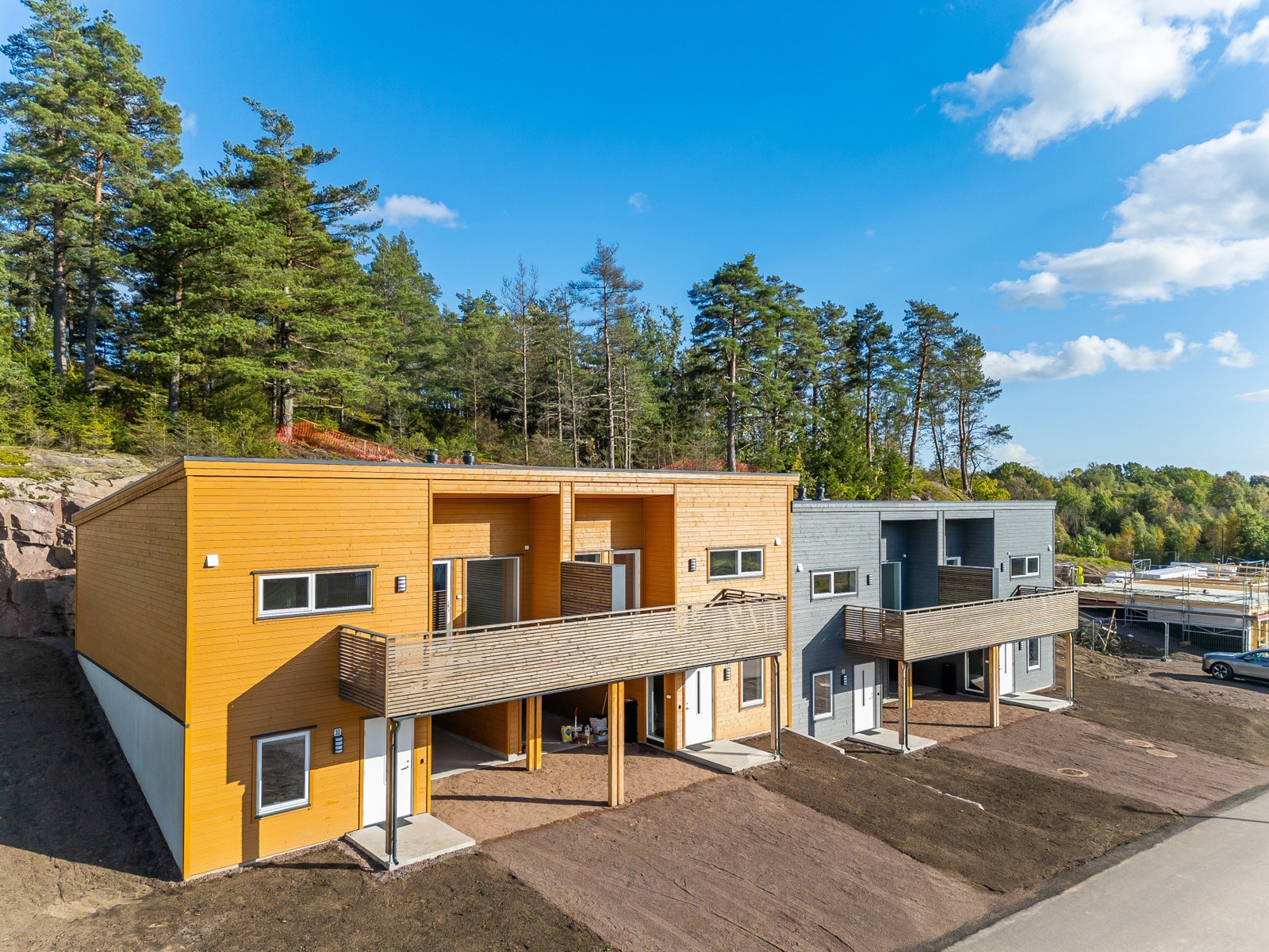 Fasade Hus 13. Hus 12 er tilsvarende. Vi har kun 12-2 igjen. Galleribilde