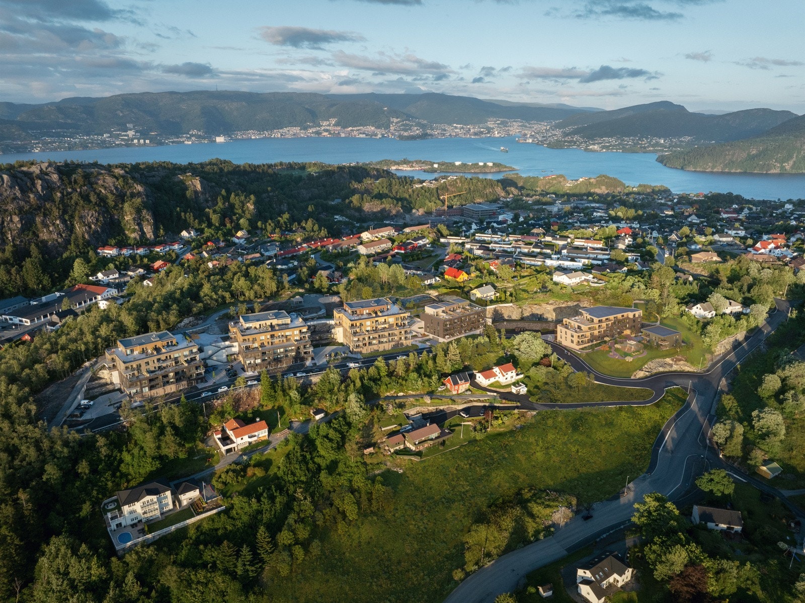 Prosjektet ligger på et høydedrag på Kleppe. Galleribilde