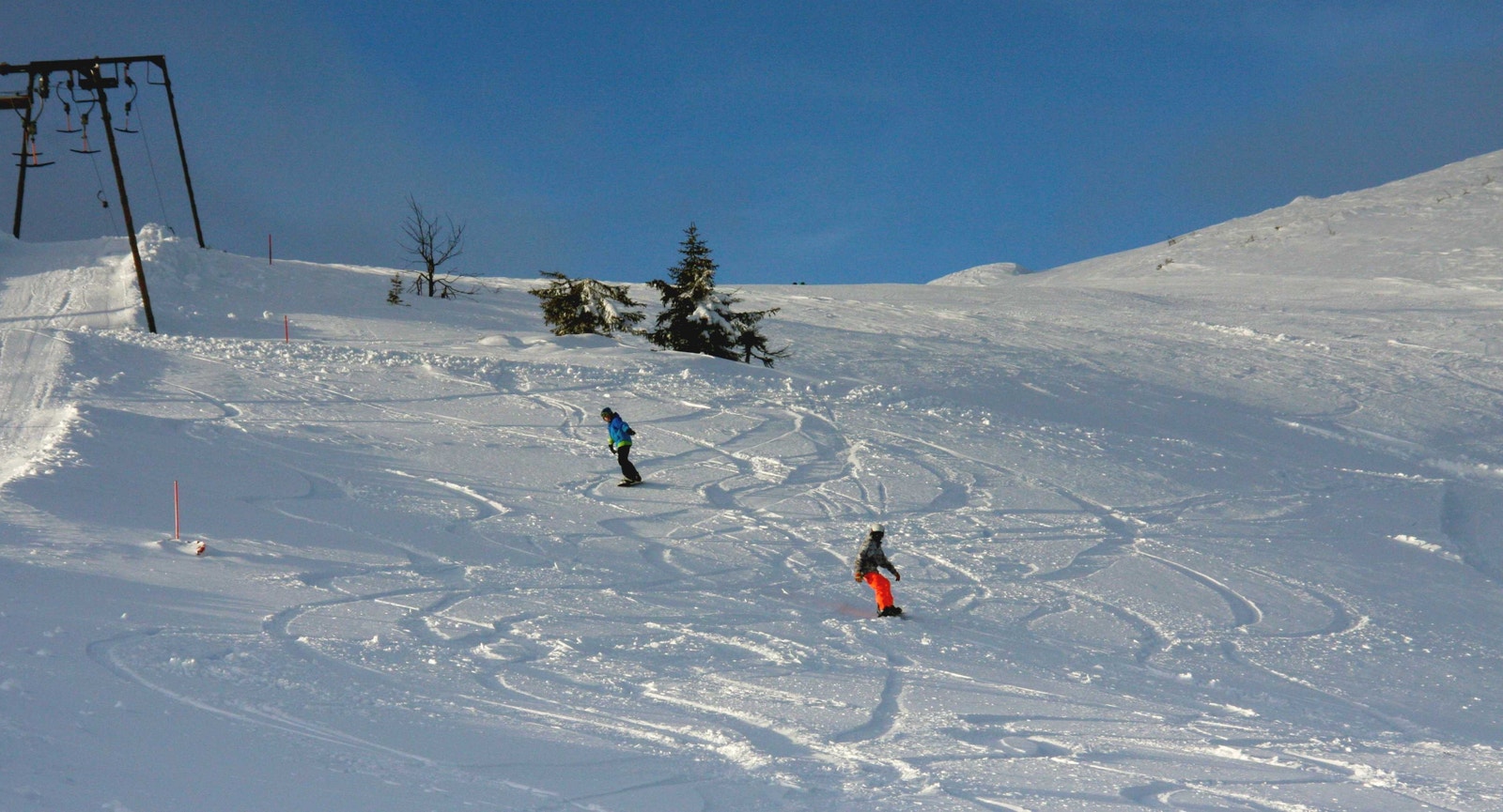 Ved behov for litt ekstra fart på skiene, ligger Vegglifjell Skisenter knappe 500 meter fra hytteveggen. Galleribilde