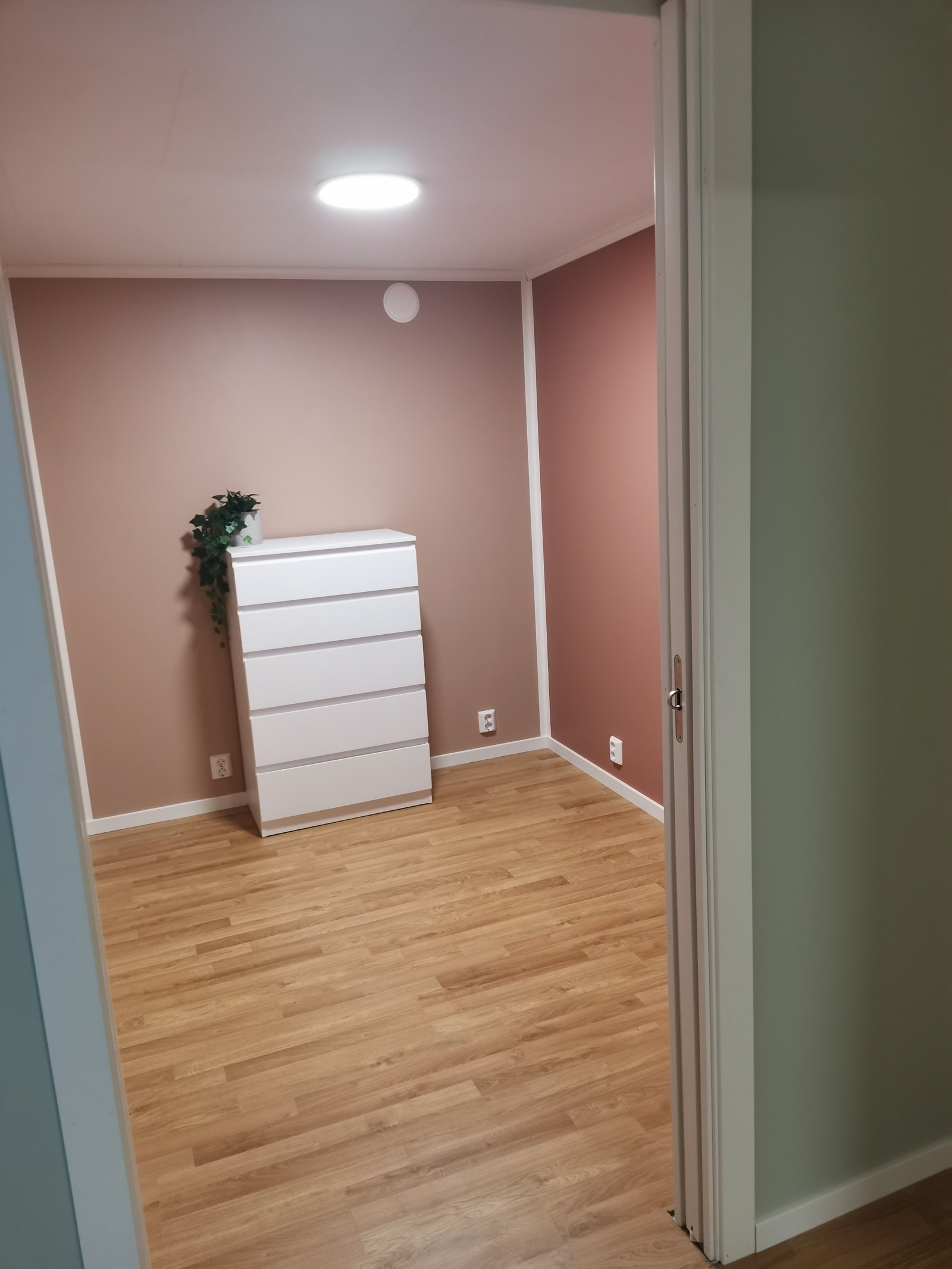 Disponibelt rom Galleribilde