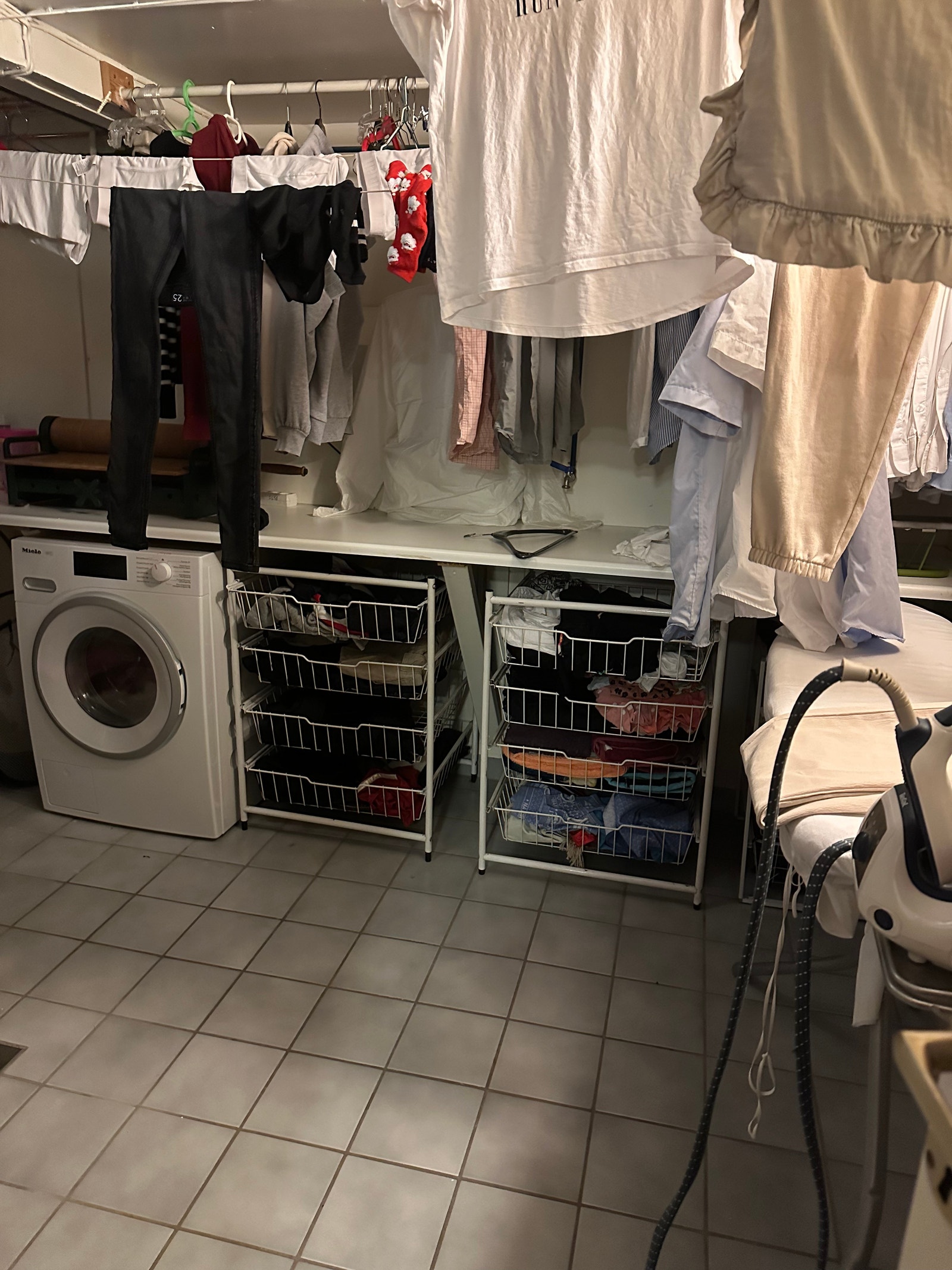 Felles vaskerom i kjeller Galleribilde