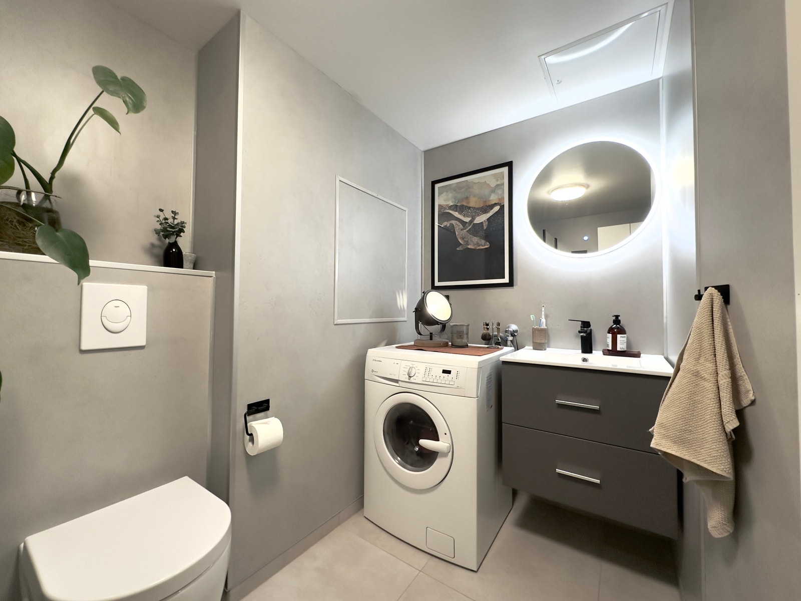 Bad, renovert 2023 Galleribilde