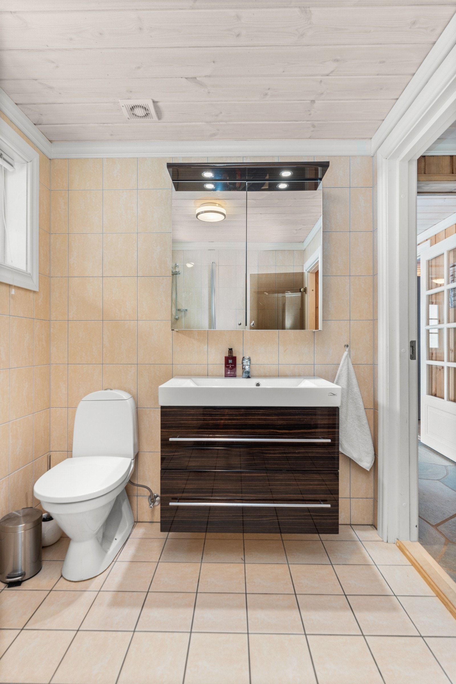 Bad med fliser Galleribilde