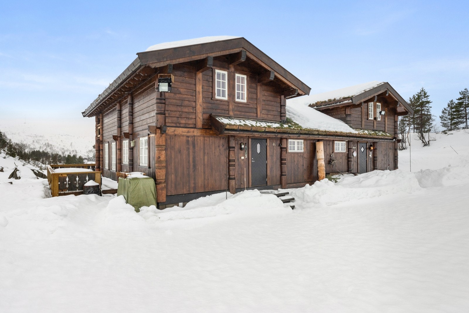 Hytten ligger til venstre i bildet Galleribilde