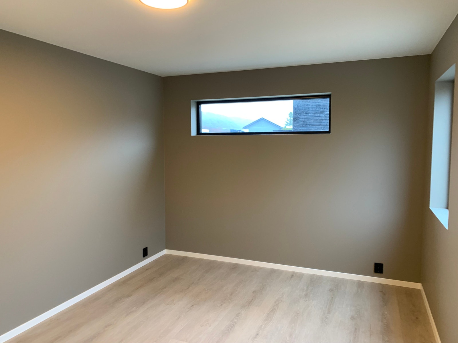 Soverom 3, evt. TV-stue, på 14m² i 1. etg. Galleribilde