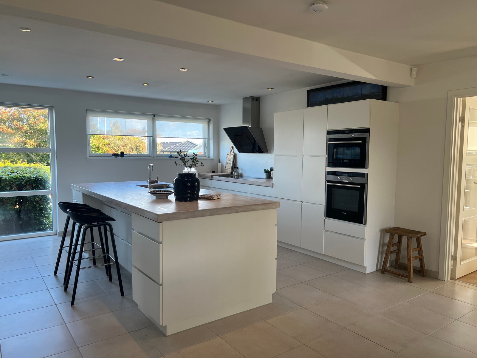 Stort allrom og kjøkken med alt utstyr. Galleribilde