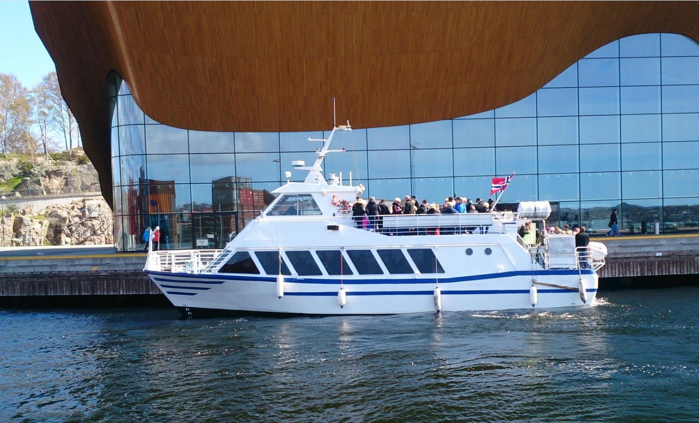 MS Maarten utenfor Kilden Galleribilde