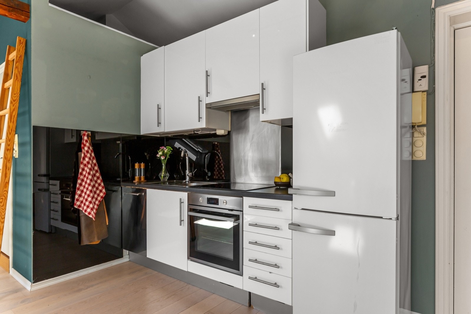 Inkludert i fellesutgiftene er strømforbruk, kabel-TV og internett Galleribilde