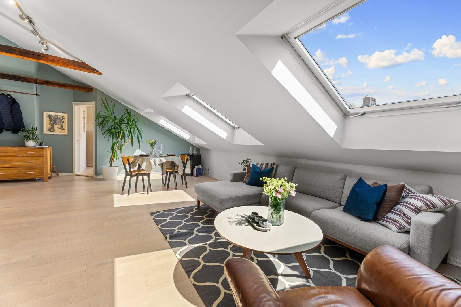 Pen 3-roms loftsleilighet på gulvareal på 61 m² Galleribilde