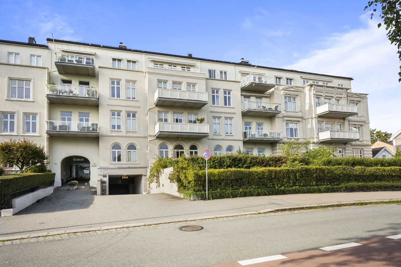 Tidligere Betanien hospital som ble renovert og ombygget til leiligheter i 2007 Galleribilde