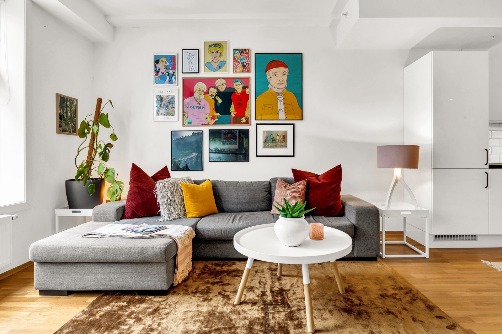 God plass til større møbler uten at romfølelsen settes på spill. Galleribilde