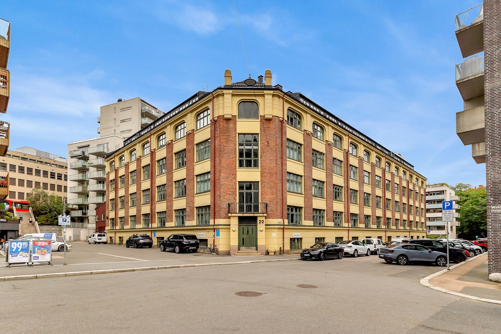 Velkommen til borettslaget Darres gate 20-24. Borettslaget består av 68 boligenheter. Galleribilde