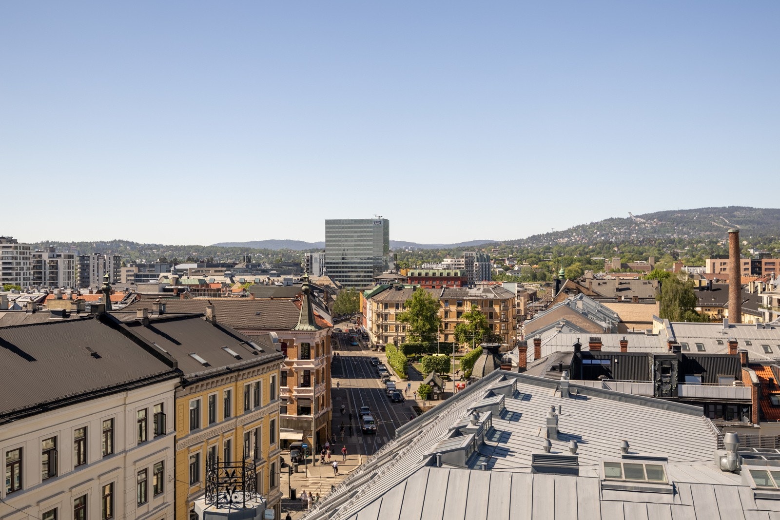 Borettslaget har felles takterrasse med grillmuligheter og fantastisk utsikt. Galleribilde