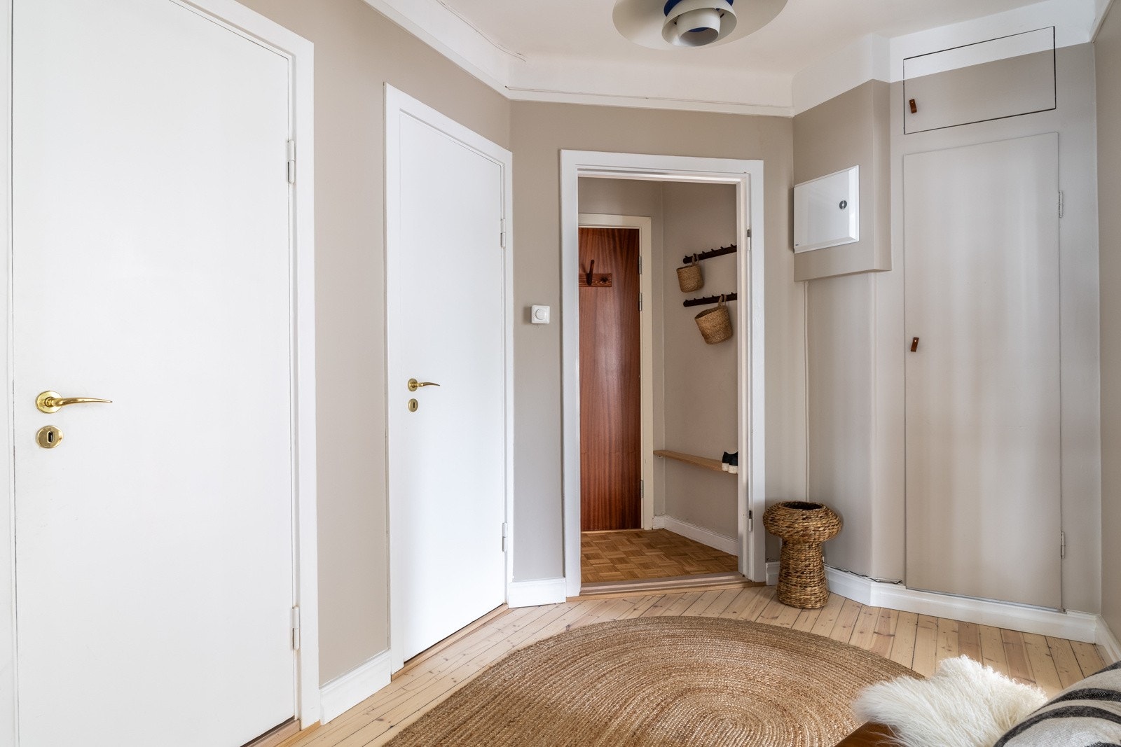 Entré. Galleribilde