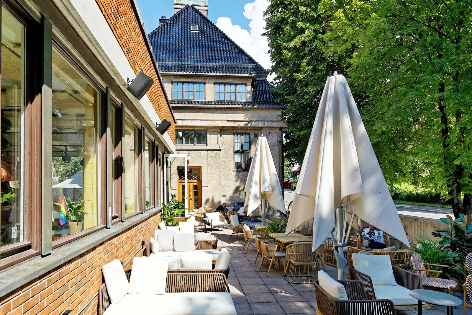 Nyåpnede Jubel på Adamstuen med fantastisk uteservering på takterrassen Galleribilde