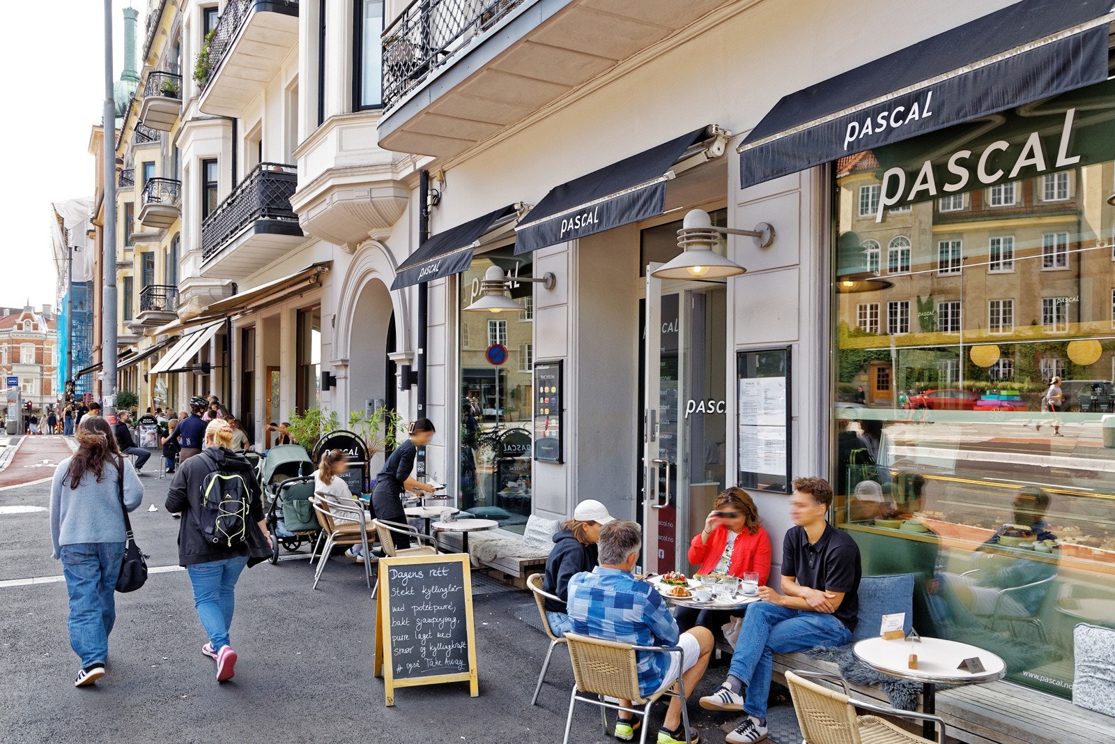 Her bor du med enkel tilknyttning til en rekke caféer, utesteder og dagligvarehandler Galleribilde