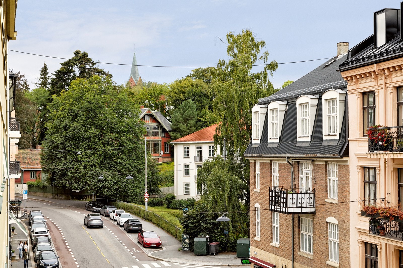 Utsikt fra stuen og hovedsoverommet Galleribilde