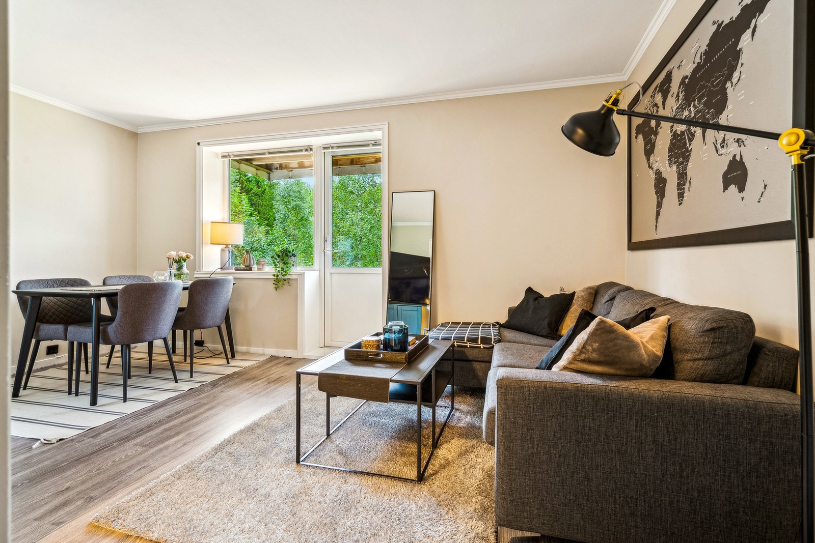 EiendomsMegler 1 ønsker deg velkommen på visning i Myrvegen 20B - Fin leilighet i rolig område på Trudvang. Galleribilde