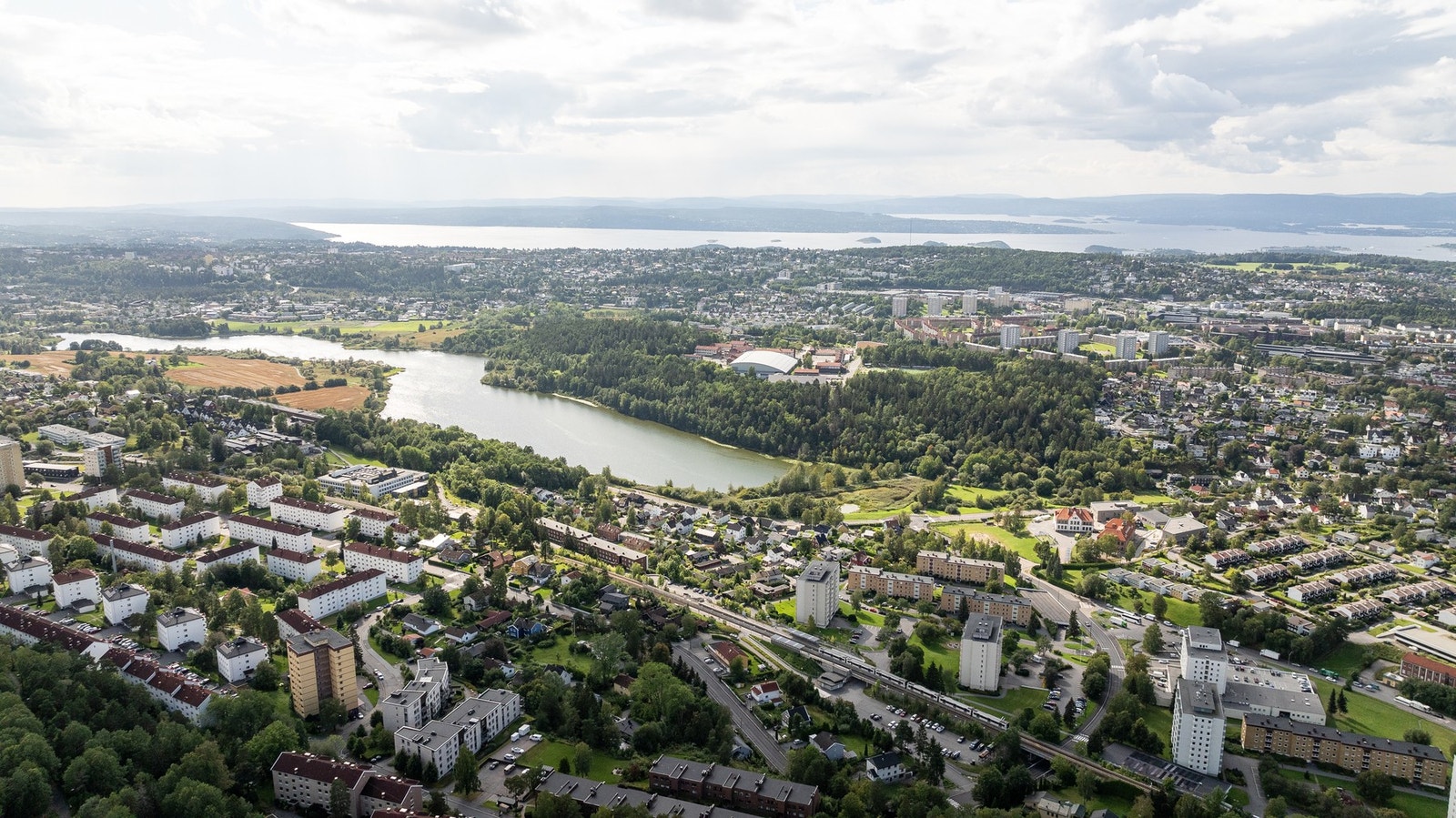 Omringet av naturskjønne omgivelser. Galleribilde