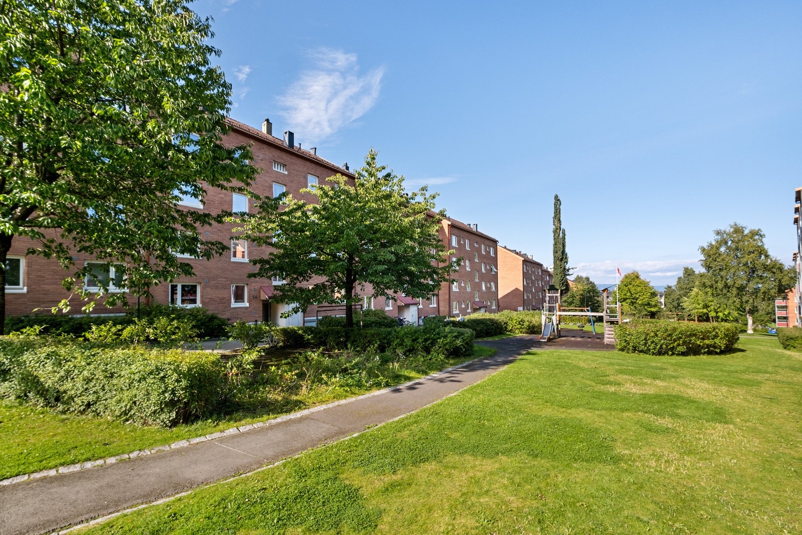 Felles uteområde som kan benyttes av alle beboere Galleribilde