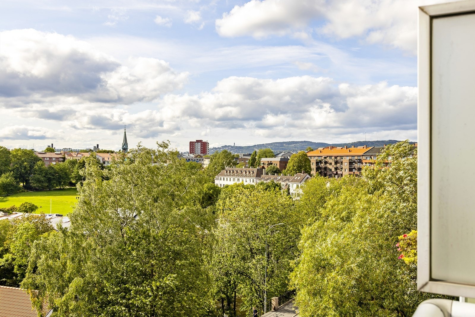 Dette er en ideell beliggenhet for deg som ønsker å bo sentralt, midt i hjertet av urbane Torshov, like ved idylliske Akerselva. Galleribilde