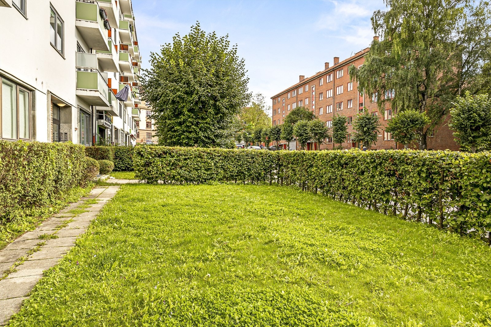 Pent opparbeidet fellesareal. Enkel adkomst fra Bentsebrugata via internvei til felles trappeoppgang. Galleribilde